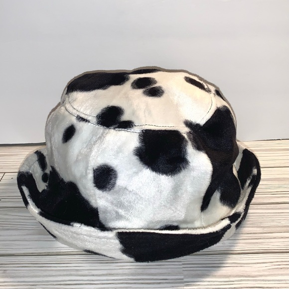 Vintage Cow Print Bucket Hat | Fabrizio Berardi Made in Italy - Picture 1 of 11